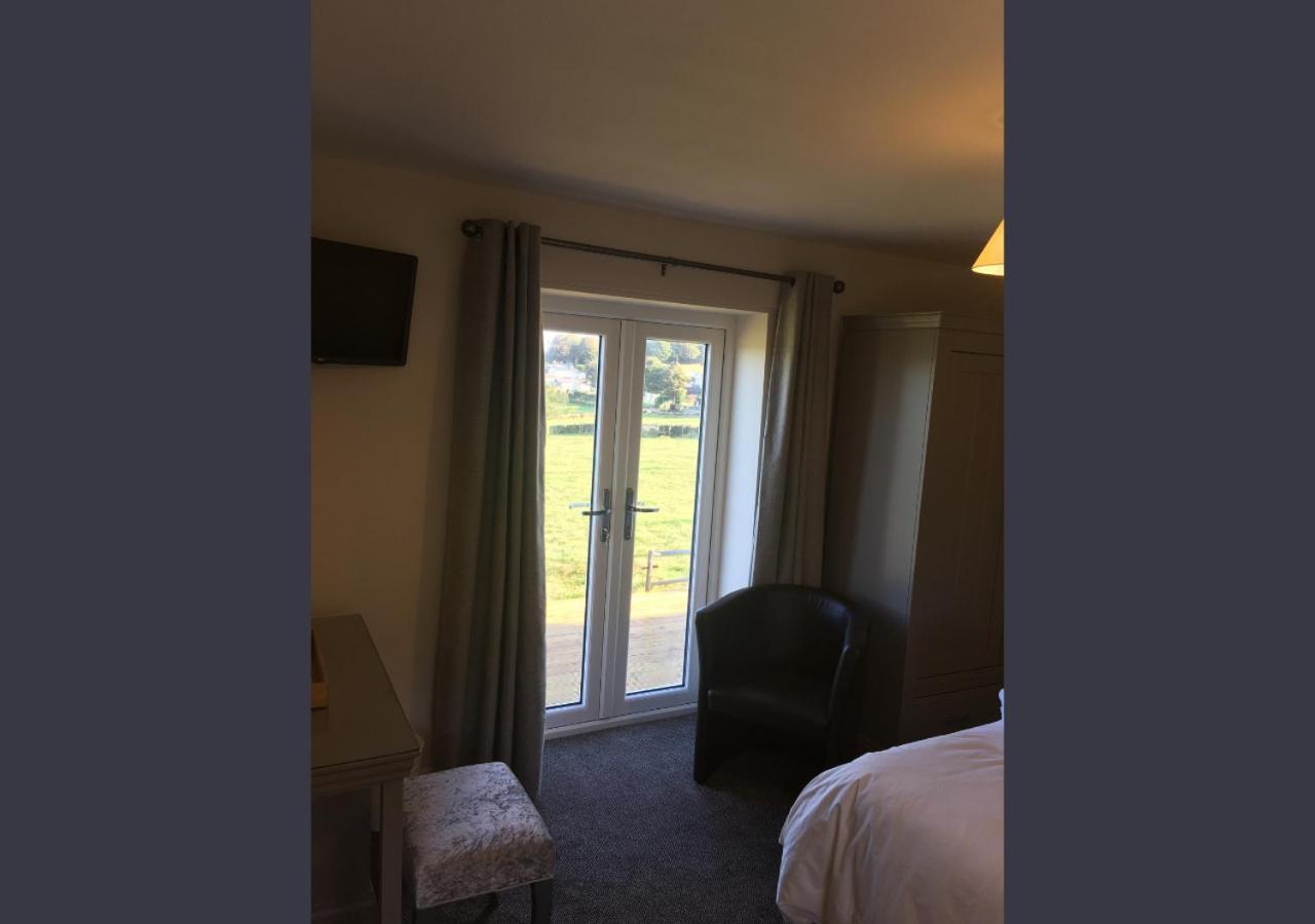Chevin End Guest House オトリー エクステリア 写真