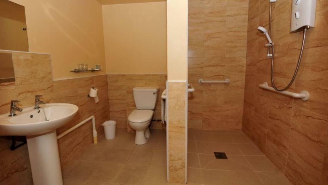 Chevin End Guest House オトリー エクステリア 写真
